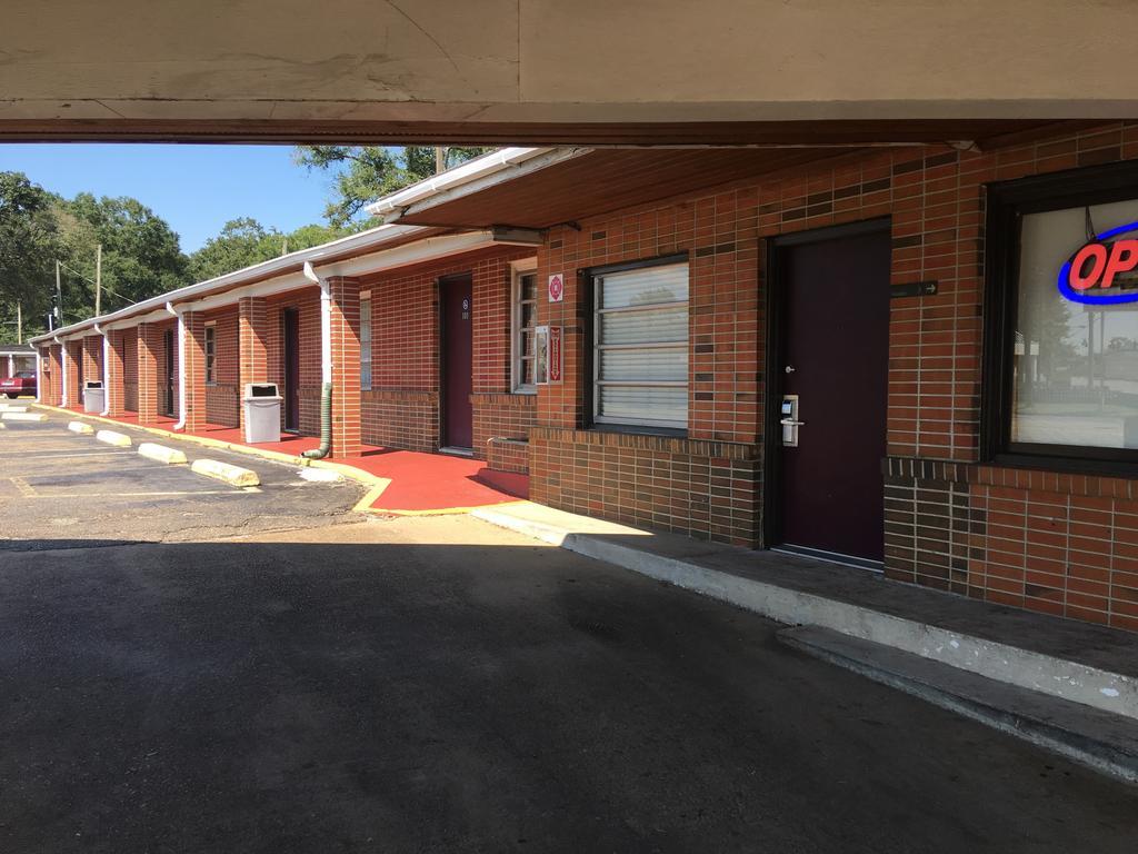 ماريانا Best Value Inn Motel Sandusky المظهر الخارجي الصورة