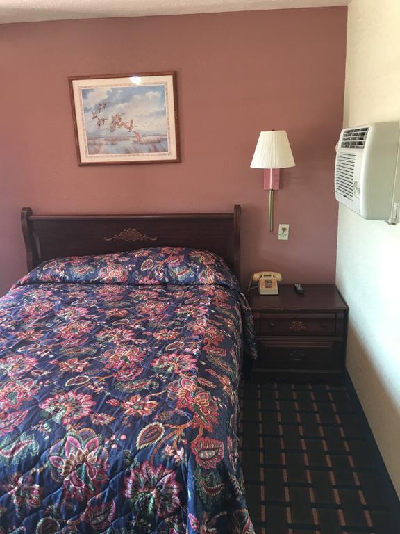 ماريانا Best Value Inn Motel Sandusky المظهر الخارجي الصورة