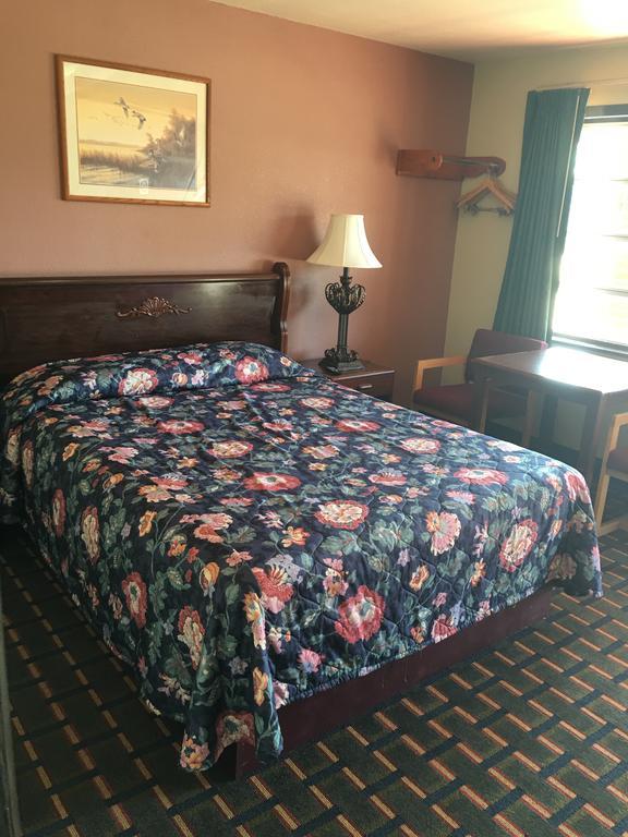 ماريانا Best Value Inn Motel Sandusky المظهر الخارجي الصورة