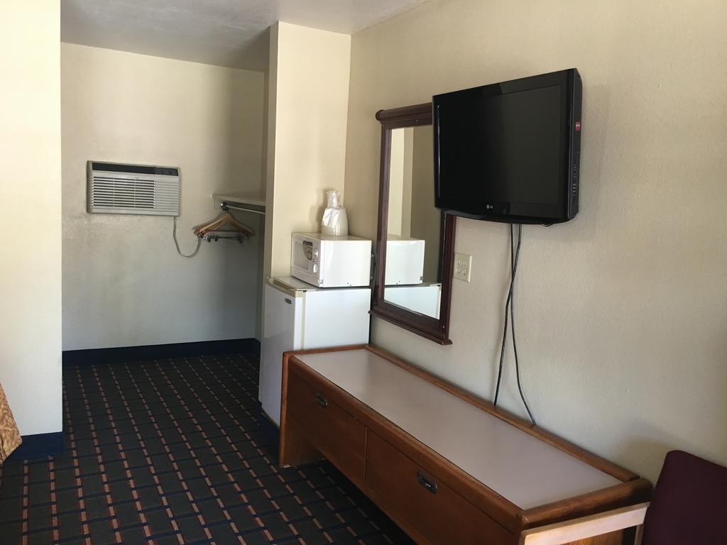 ماريانا Best Value Inn Motel Sandusky المظهر الخارجي الصورة