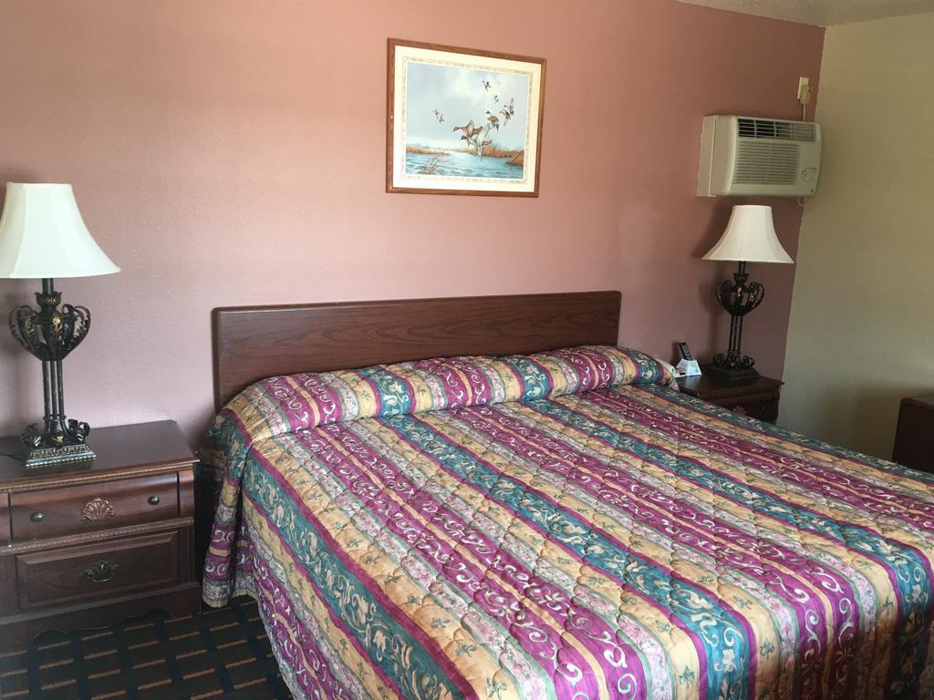 ماريانا Best Value Inn Motel Sandusky المظهر الخارجي الصورة