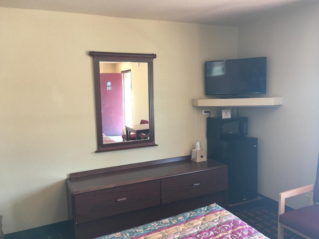 ماريانا Best Value Inn Motel Sandusky المظهر الخارجي الصورة
