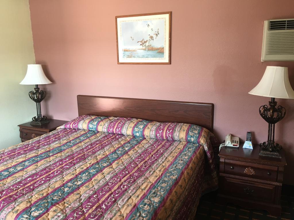 ماريانا Best Value Inn Motel Sandusky المظهر الخارجي الصورة