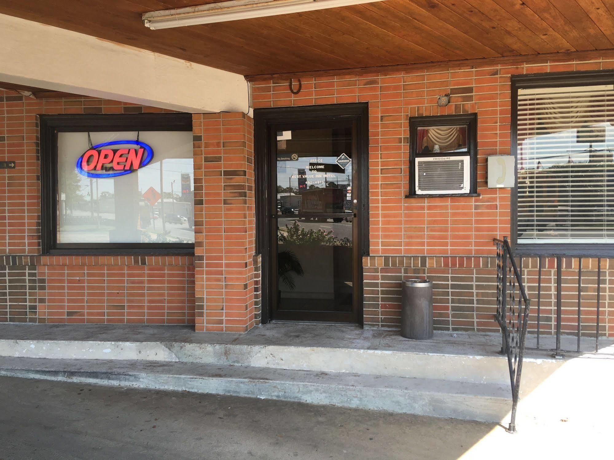 ماريانا Best Value Inn Motel Sandusky المظهر الخارجي الصورة