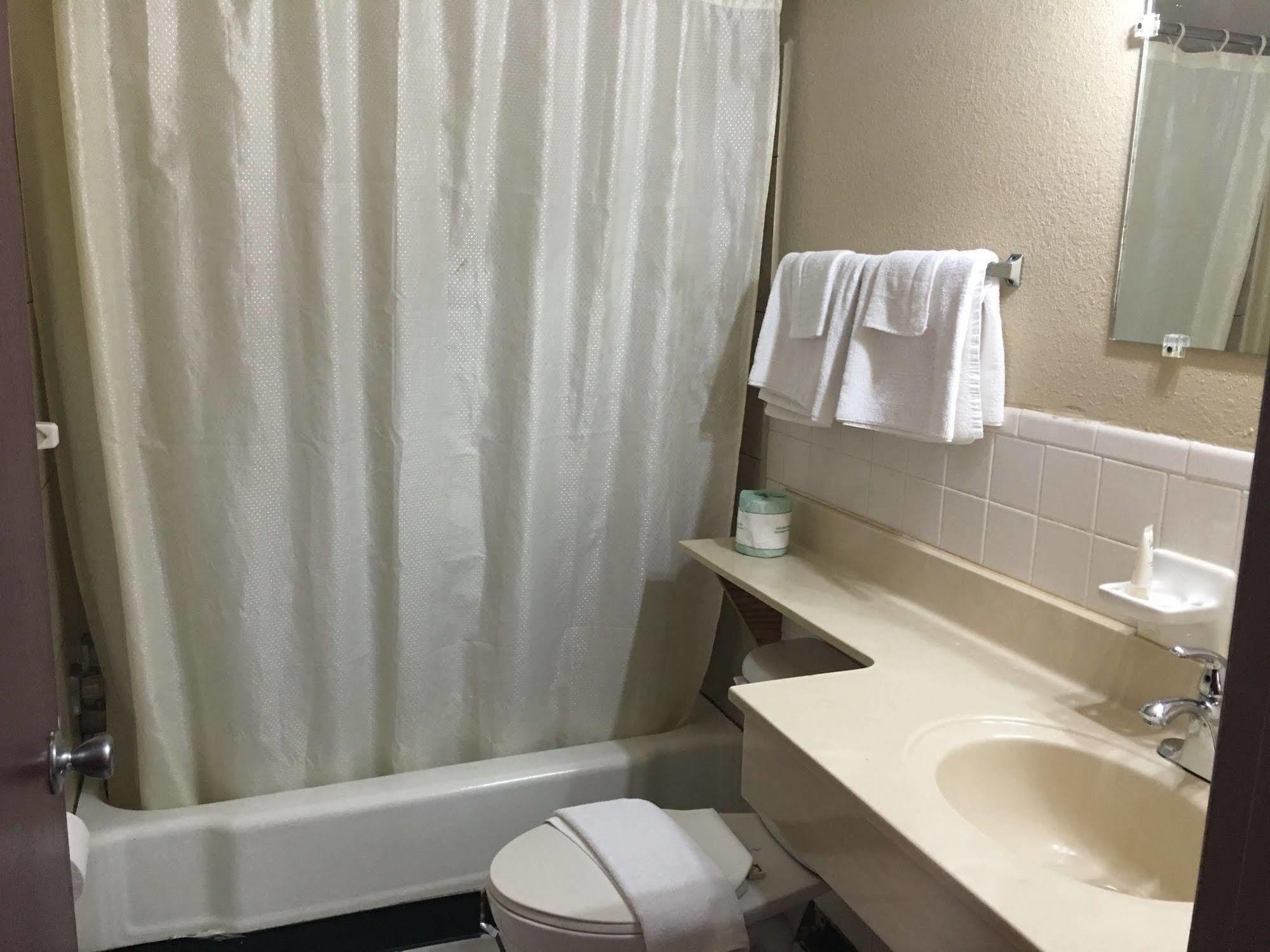 ماريانا Best Value Inn Motel Sandusky المظهر الخارجي الصورة